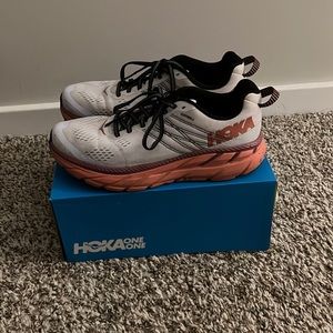 Hoka One One - Clifton 6